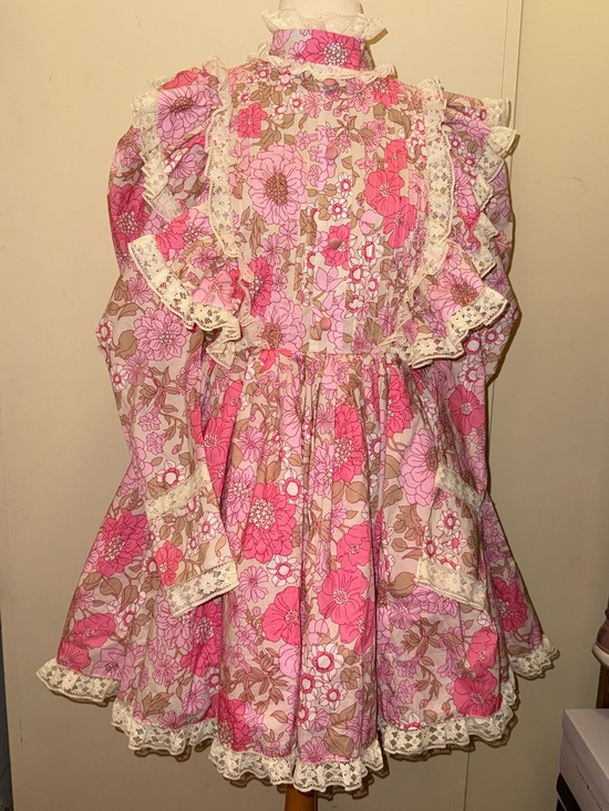 Selkie Dresses & Skirts - Selkie Pink Floral Victorian Ruffled mini Dress with Lace Trim Xs
